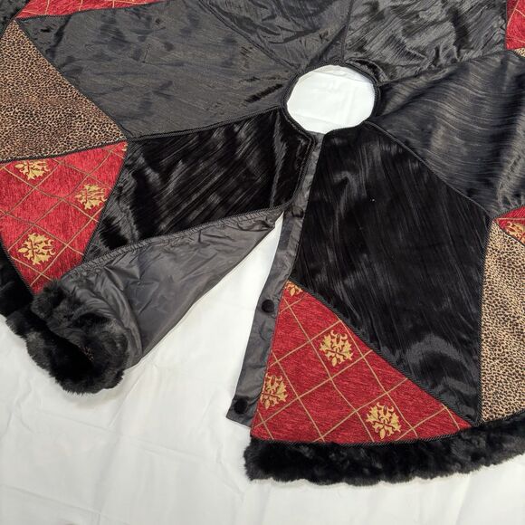 VILLA BACCI Tree Skirt 56” Tweed Fur Trimmed Animal Print And Red On Black - Picture 2 of 7